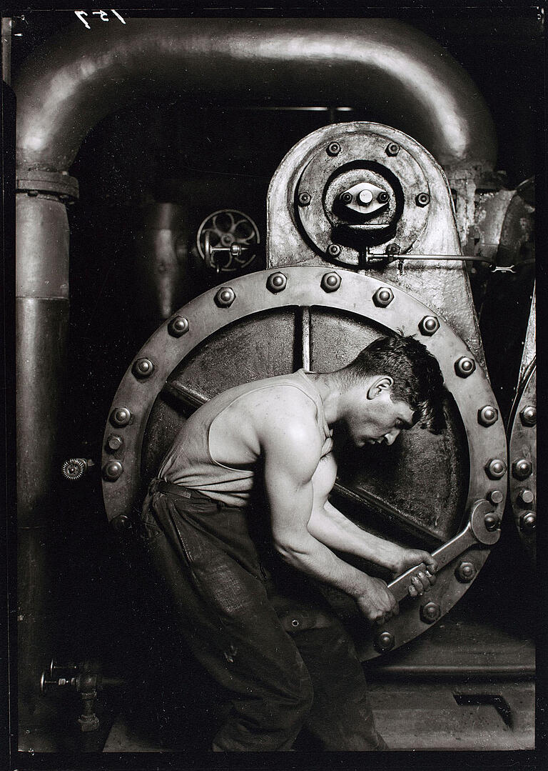 Lewis W. Hine: 'Power House Mechanic', um 1920/21.