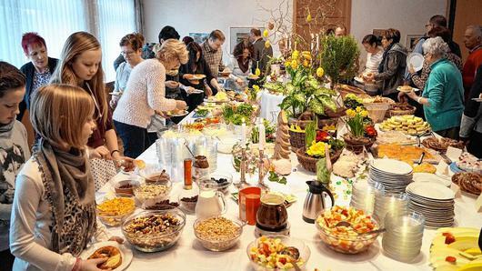 Ein großes Büffet gab es am Sonntag zum Jazz-Frühstück in Breitbrunn. Ein großes Büffet gab es am Sonntag zum Jazz-Frühstück in Breitbrunn.