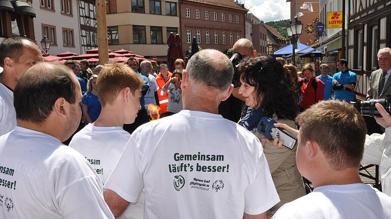 Die 'Special Olympics' sind in Marktheidenfeld schon durch Fackelläufe aus früheren Jahren bekannt. (Archivbild aus dem Jahr 2014)