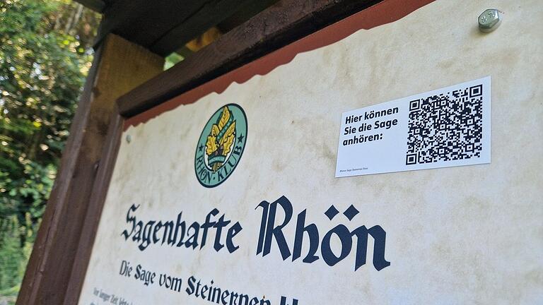 Update für Infotafeln: In der Rhön hat man sich mit Aufklebern beholfen, die einen QR-Code enthalten, der zu einem Internet-Angebot führt. Die Grabfeld-Allianz will sich an einem Hofheimer Beispiel orientieren, wo diese moderne Technik zum Einsatz kommt.