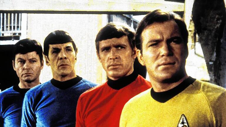 'Raumschiff Enterprise' startet erstmals auf Sci Fi ins All - Die erste Crew: Pille (DeForest Kelly), Mr. Spock (Leonard Nimoy), Chekov (Walter Koenig) und James T. Kirk (William Shatner). 'Raumschiff Enterprise' startet erstmals auf Sci Fi ins All - Die erste Crew: Pille (DeForest Kelly), Mr. Spock (Leonard Nimoy), Chekov (Walter Koenig) und James T. Kirk (William Shatner).