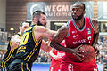 Baskets vor einer Herkulesaufgabe       -  Die s.Oliver Baskets Würzburg empfangen am Doppelspieltag erst Ludwigsburg und reisen dann nach Bamberg. Baskets-Trainer Douglas Spradley spricht von einem ?Hammer-Test?.