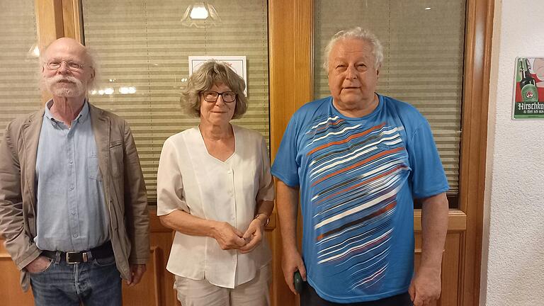 Im Bild 2. Sieger Hans-Joachim Geiß, Siegerin Christine Hoffmann, 3. Sieger Gerold Gessner. Im Bild 2. Sieger Hans-Joachim Geiß, Siegerin Christine Hoffmann, 3. Sieger Gerold Gessner.