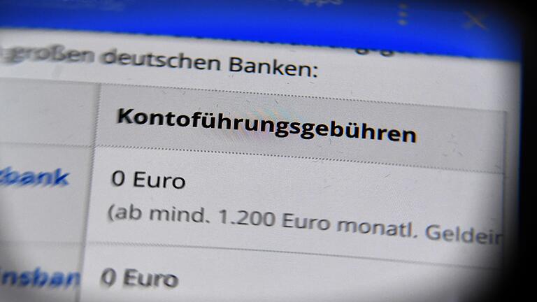 Kontoführungsgebühren - Wenn die Bank die Gebühren erheben will, braucht sie dafür die aktive Zustimmung des Kunden. (Archivbild) Kontoführungsgebühren - Wenn die Bank die Gebühren erheben will, braucht sie dafür die aktive Zustimmung des Kunden. (Archivbild)