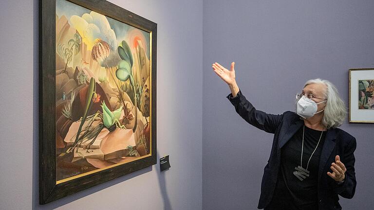 Das Museum im Würzburger Kulturspeicher zeigt 'Abermillionen Anschauungen' mit Werken von Hannah Höch, hier der 'Berglandschaft' von 1941. Dr. Ellen Maurer Zilioli hat die Schau kuratiert.