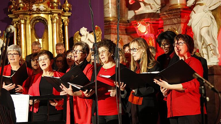 Als ein Ereignis der besonderen Art stellte sich das Konzert in der vollbesetzten Sankt-Sebastian-Kirche in Unterspiesheim heraus. Kathy Kelly sang Gospels, Balladen, Lieder aus Deutschland und Spanien und auch Evergreens. Sie gastierte in Unterspiesheim im Rahmen ihrer Europatournee 'Godspel - European Tour'.
