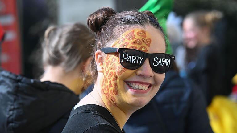 Auch das Thema Safari war beim Faschingszug in Ochsenfurt gut umgesetzt. Auch das Thema Safari war beim Faschingszug in Ochsenfurt gut umgesetzt.