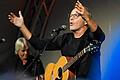 'Sind frisch Verliebte hier?' Reinhold Beckmann und Band beim Sommerhausen Festival.
