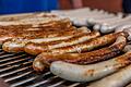 Das Bild einer heilen Welt: Die Bratwurst gehört in Rhön-Grabfeld zum Glücklichsein einfach dazu. Der Preis spielt keine Rolle. Oder doch?&nbsp;