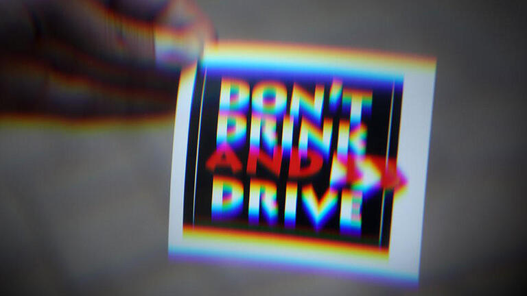 Kein Alkohol am Steuer       -  «Don't Drink and Drive.» Dieses Motto gilt für alle Verkehrsteilnehmer. Wer im Ausland dagegen verstößt, muss mit empfindlichen Strafen rechnen. Foto: Fredrik von Erichsen