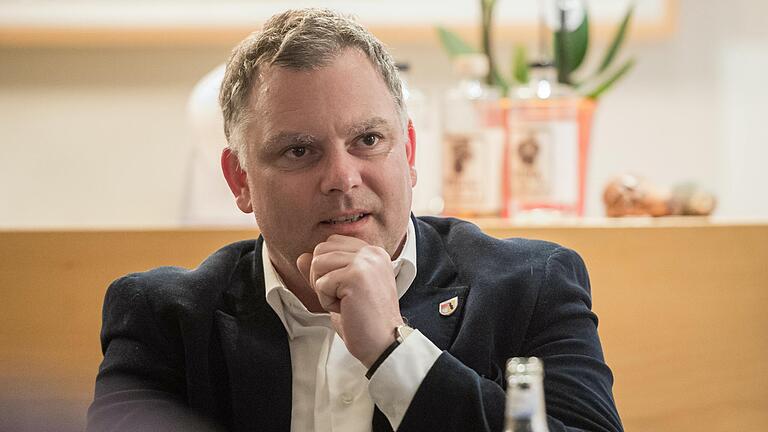 Als Jahrhundertaufgabe sieht es Bürgermeister Heiko Bäuerlein an, die Nationen wieder zu versöhnen.