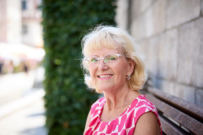 Silvia Klein aus Ochsenfurt kauft lieber daheim ein. Silvia Klein aus Ochsenfurt kauft lieber daheim ein.