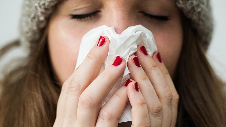 Mit einigen grundlegenden hygienischen Vorsorgemaßnahmen kann man sich besser gegen das Coronavirus schützen. Mit einigen grundlegenden hygienischen Vorsorgemaßnahmen kann man sich besser gegen das Coronavirus schützen.