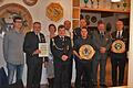 Die Gewinner des Königsschießens 2019 (von links): Matthias Gillner (2. Sportleiter), Ehrenmitglied Berthold Gillner, Barbara Gillner (2. Ritter), Schützenmeister Thomas Bickel, Andreas Karg (Schützenkönig), Alexander Harth (1. Ritter), Norman Pfeufer (Gewehrscheibe), Andreas Amend (1. Sportleiter ) und Bernd Gläser (Pistolenscheibe).