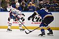 St. Louis Blues - Edmonton Oilers       -  Leon Draisaitl (l.) spielte einmal mehr groß auf.