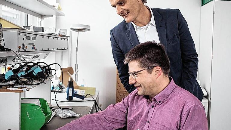 Geräte-Test bestanden: Bernd Mark und Chef Achim Schülke.