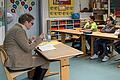 Aufmerksam lauschten die Schülerinnen und Schüler in Haßfurt der SPD-Bundestagsabgeordneten Sabine Dittmar, die aus dem Buch &bdquo;Fritzi war dabei&ldquo; vorlas.