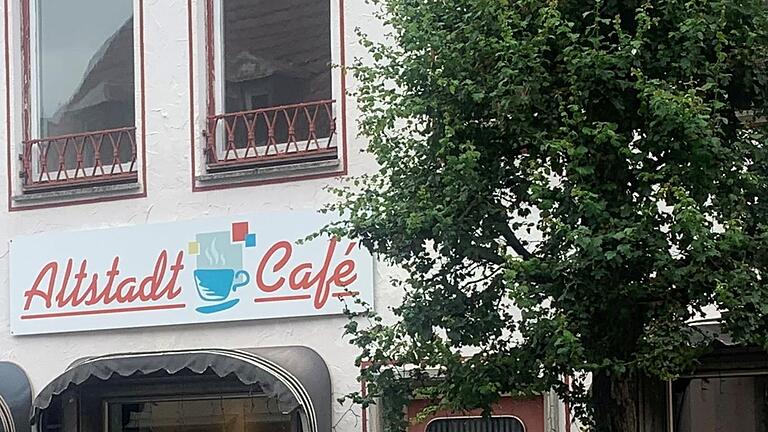 Die Stadt Münnerstadt kauft das Altstandcafé nicht, wie jetzt in nichtöffentlicher Sitzung beschlossen wurde. - Die Stadt Münnerstadt kauft das Altstandcafé nicht, wie jetzt in nichtöffentlicher Sitzung beschlossen wurde. Die Stadt Münnerstadt kauft das Altstandcafé nicht, wie jetzt in nichtöffentlicher Sitzung beschlossen wurde. - Die Stadt Münnerstadt kauft das Altstandcafé nicht, wie jetzt in nichtöffentlicher Sitzung beschlossen wurde.