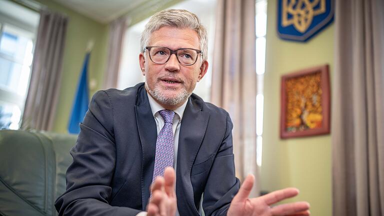 Ukrainischer Diplomat Andrij Melnyk - Der frühere Botschafter der Ukraine in Deutschland, Andrij Melnyk, formuliert fünf Forderungen an den künftigen Bundeskanzler Friedrich Merz (CDU). (Archivfoto) Ukrainischer Diplomat Andrij Melnyk - Der frühere Botschafter der Ukraine in Deutschland, Andrij Melnyk, formuliert fünf Forderungen an den künftigen Bundeskanzler Friedrich Merz (CDU). (Archivfoto)