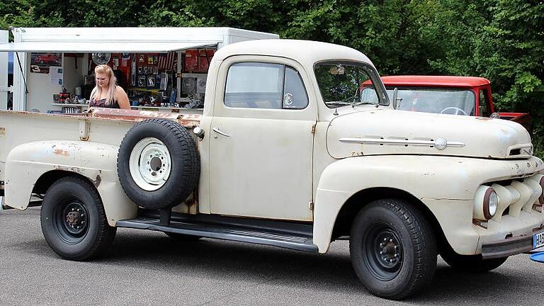 Einer der Hingucker beim US-Car-Treffen: Ein Ford Pick Up Baujahr 1952 im Originalzustand.
