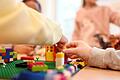 In Gerolzhofen scheint sich eine Lösung anzubahnen, um zusätzliche Betreuungsplätze für Kinder zu schaffen. Vorgesehen ist hierfür der Bau eines zusätzlichen Kindergartens.