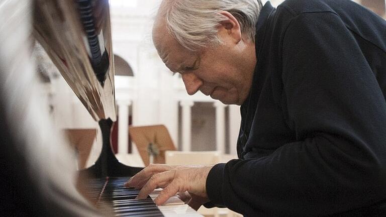 Grigory Sokolov, Pianist von Weltrang, gastiert im kommenden März im Taubertal. Grigory Sokolov, Pianist von Weltrang, gastiert im kommenden März im Taubertal.