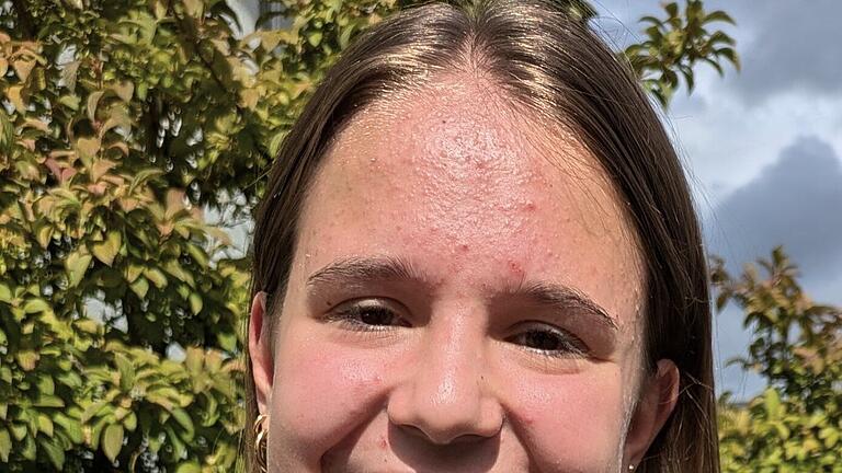Flötistin Paulina Sitter (14) hat sich auf ihrer bisher weitesten Reise immer sicher gefühlt. - Flötistin Paulina Sitter (14) hat sich auf ihrer bisher weitesten Reise immer sicher gefühlt. Flötistin Paulina Sitter (14) hat sich auf ihrer bisher weitesten Reise immer sicher gefühlt. - Flötistin Paulina Sitter (14) hat sich auf ihrer bisher weitesten Reise immer sicher gefühlt.