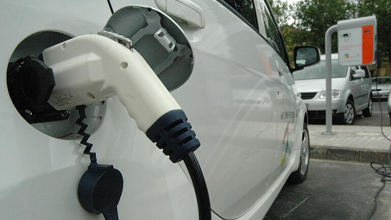 E-Tankstelle auf dem Salinenparkplatz in Bad Kissingen.