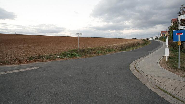 Nordwestlich des bestehenden Baugebiets Ost IV will die Stadt Dettelbach weiteres Bauland auf einer Fläche von rund 3,5 Hektar schaffen. Nordwestlich des bestehenden Baugebiets Ost IV will die Stadt Dettelbach weiteres Bauland auf einer Fläche von rund 3,5 Hektar schaffen.