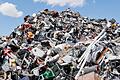 Elektroschrott: Jeder Bundesbürger entsorgt jährlich 15 Kilo Haushaltskleingeräte. Recycling-Firmen übernehmen ihre Verwertung.