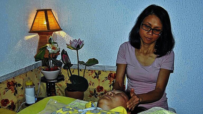 Entspannung: Thai-Massage bietet Nee Daosri an.