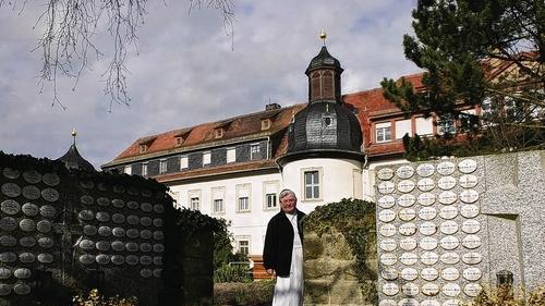 Noch in diesem  Jahr werden die Erlöserschwestern aus dem Eichelsdorfer Kloster ausziehen. In Eichelsdorf geht damit eine Ära zu Ende. Im Bild die Oberin des Klosters, Schwester Adeline. Über die Nachnutzung der Gebäude ist noch nicht entschieden.