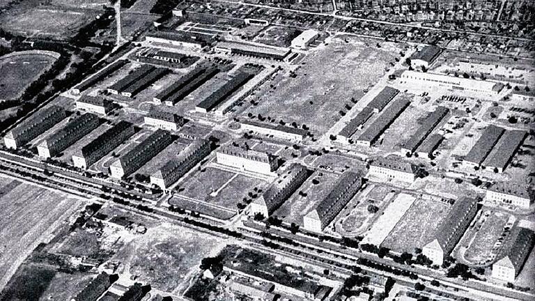 Luftbild von der 1936 erbauten Kaserne.
