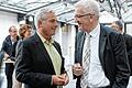 Koalitionsverhandlungen von Grünen und CDU       -  Der Landesvorsitzende der baden-württembergischen CDU, Thomas Strobl (links), und der baden-württembergische Ministerpräsident Winfried Kretschmann (Bündnis 90/Die Grünen) kommen sich näher.