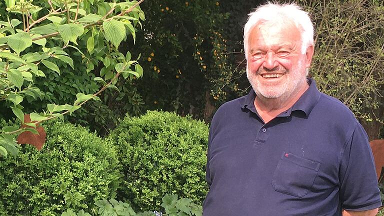 Kann in seinem Garten nach seiner Gesundung das Leben wieder genießen: Herbert Endrich aus Zellingen. Kann in seinem Garten nach seiner Gesundung das Leben wieder genießen: Herbert Endrich aus Zellingen.