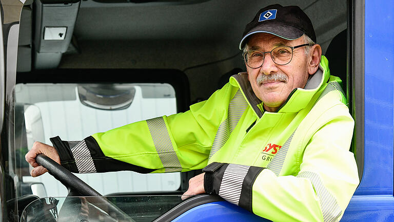 Franz Marold ist 68 Jahre alt und war Postbeamter. Seit acht Jahren arbeitet der Rentner einen Tag in der Woche als Berufskraftfahrer für ein Unternehmen in Karlstadt. Franz Marold ist 68 Jahre alt und war Postbeamter. Seit acht Jahren arbeitet der Rentner einen Tag in der Woche als Berufskraftfahrer für ein Unternehmen in Karlstadt.