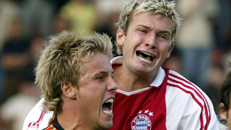 Grenzenloser Jubel: Andreas Görlitz (oben) und Torwart Michael Rensing schreien im August 2004 ihre Freude über den 8:7-Sieg nach Elfmeterschießen im DFB-Pokal-Wettbewerb gegen Borussia Mönchengladbach hinaus - damals mit den Amateuren des FC Bayern München. Grenzenloser Jubel: Andreas Görlitz (oben) und Torwart Michael Rensing schreien im August 2004 ihre Freude über den 8:7-Sieg nach Elfmeterschießen im DFB-Pokal-Wettbewerb gegen Borussia Mönchengladbach hinaus - damals mit den Amateuren des FC Bayern München.