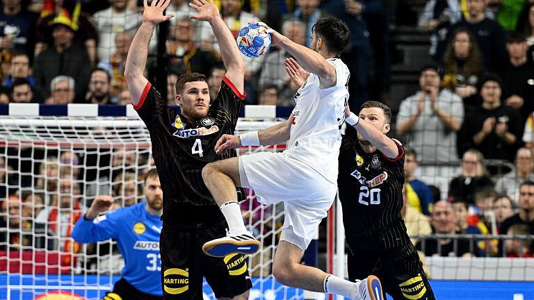 Deutschland - Österreich.jpeg       -  Bei der Handball-EM erspielten Deutschland und Österreich ein Unentschieden, nun geht es um die Qualifikation zu Olympia 2024.