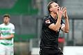 Ärger nach der vergebenen Großchance: Auch Kickers-Kapitän Arne Feick hatte in Fürth eine von zahlreichen guten Möglichkeiten auf dem Fuß -nutzte sie nicht.