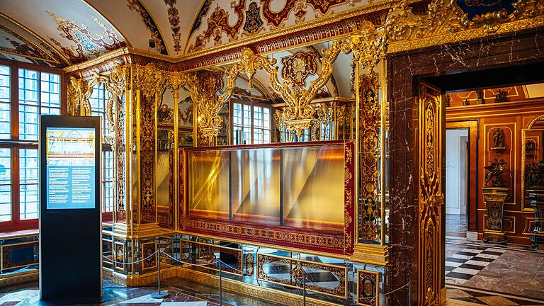Juwelendiebstahl im Grünen Gewölbe       -  Dresden: Die Dresdner Schatzkammer Grünes Gewölbe zeigt gestohlene Juwelen wieder am alten Ort. (Archivbild)