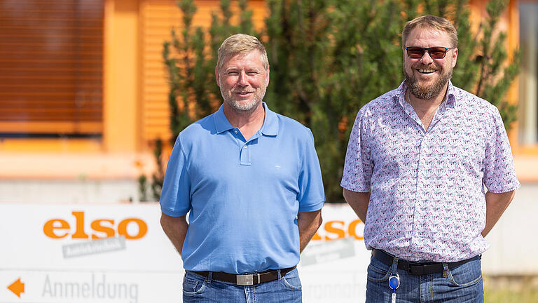 Michael Koch (Kaufmännische Leitung, links) und Christian Endres (Technische Leitung) lenken seit 2021 die Geschicke des Hofheimer Unternehmens, das zur Elbe Group aus Bietigheim-Bissingen gehört.