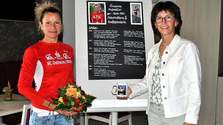 Im Haus am Kurpark in Bad Königshofen sprach die Deutsche Meisterin im Berglaufen, Susanne Haßmüller,&nbsp; von ihren Erfahrungen und gab Tipps. Mit im Bild Evi Bindrim (rechts).