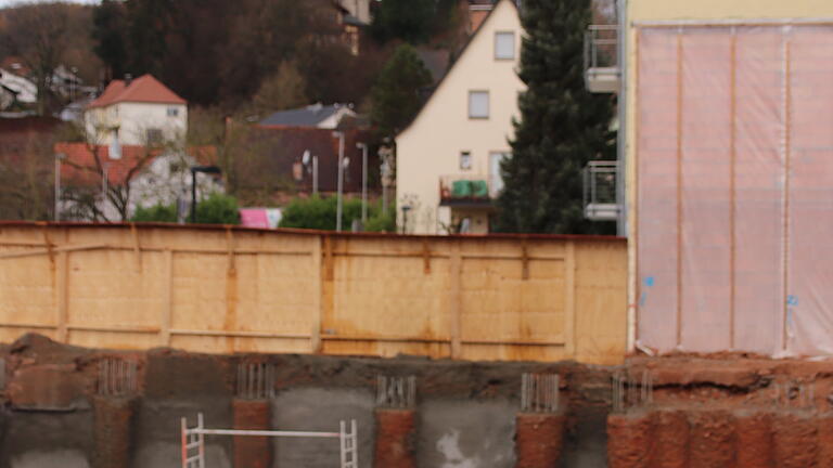 Mitten auf dem Gelände der ehemaligen Brauerei Stumpf: der Brunnen, aus dem Grundwasser für das Lohrer Bier gepumpt wurde.