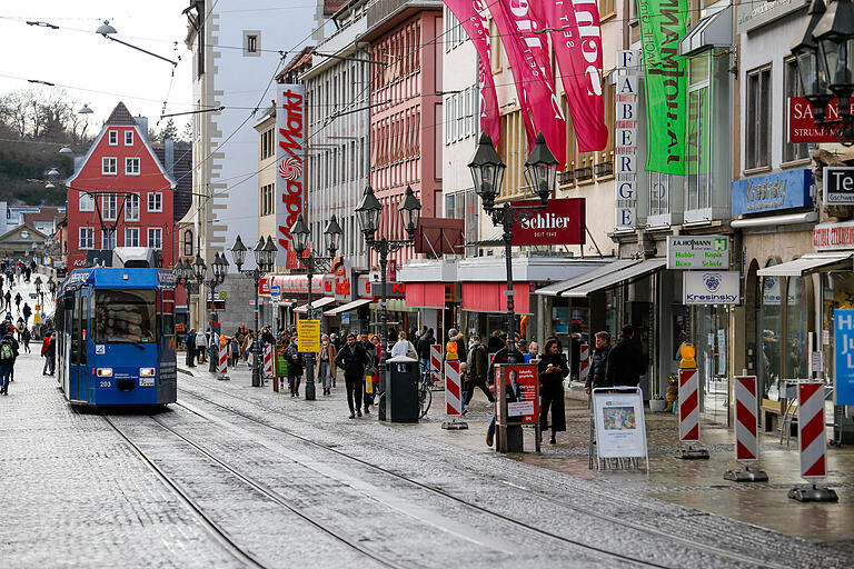 Die Innenstadt in Würzburg bei der Wiedereröffnung nach der Corona-Pause.&nbsp;