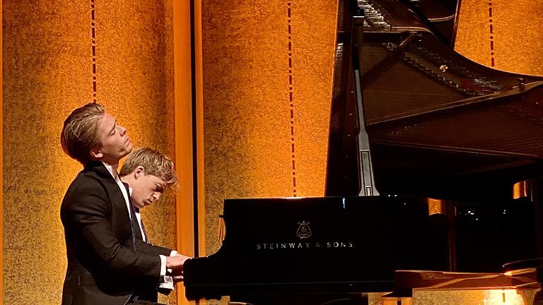 Lucas und Arthur Jussen brillierten beim Kissinger Sommer.       -  Lucas und Arthur Jussen brillierten beim Kissinger Sommer.