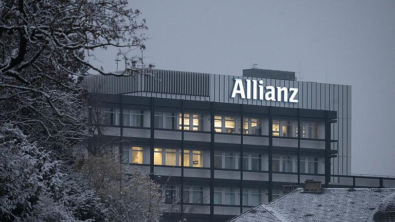 Allianz       -  Die Geschäfte beim Versicherungskonzern Allianz laufen rund.