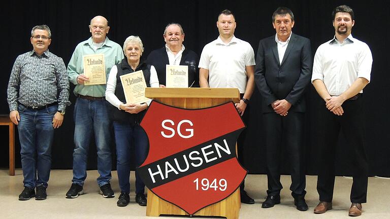 Ehrenmitglieder und Ehrenvorstand (im Bild): Jürgen Lindner (1. Kassier), Hilmar Niklaus (Ehrenmitglied), Agnes Weißenberger (Ehrenmitglied), Elmar Weißenberger (Ehrenvorstand), Marco Sobotta (3. Vorsitzender), Gerhard May (2. Vorsitzender), David Lindner (1. Vorsitzender).