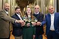 Zogen im staatlichen Hofkeller in Würzburg Bilanz der Weinlese 2024 (von links): Christoph Ruck, Ralf Schwarz, Weinkönigin Lisa Lehritter, Artur Steinmann und Matthias Mend.&nbsp;