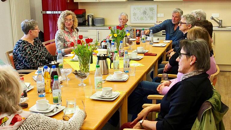 Konstruktive Gespräche gab es beim ersten Treffen von „Wunsch+Fee“ im Seniorenheim Dr. Maria Probst in Hammelburg.       -  Konstruktive Gespräche gab es beim ersten Treffen von „Wunsch+Fee“ im Seniorenheim Dr. Maria Probst in Hammelburg.