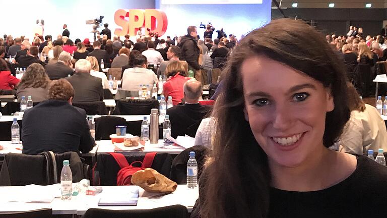 Eva Maria Deppisch vertritt Unterfranken im neuen SPD-Landesvorstand. Das Bild entstand vor einem Jahr beim Sonderparteitag in Bonn.